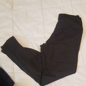 Colorfulkoala black leggings